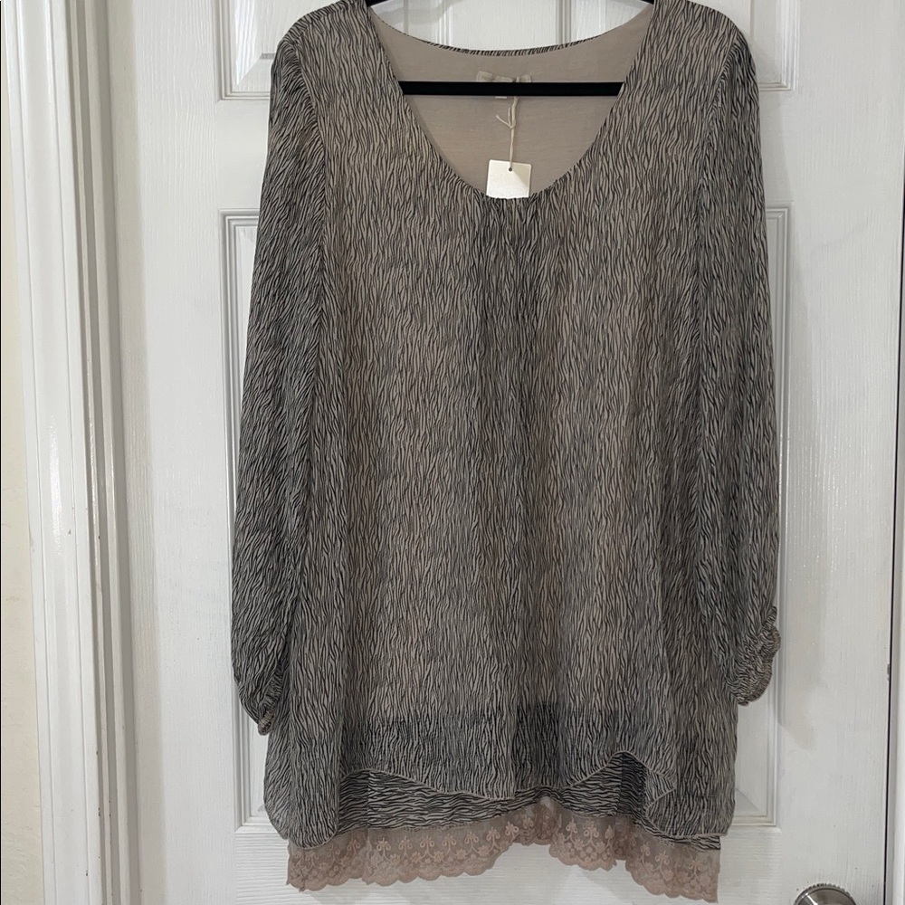 NWT Made in Italy 100% silk  Prontomoda Giusy  Blouse